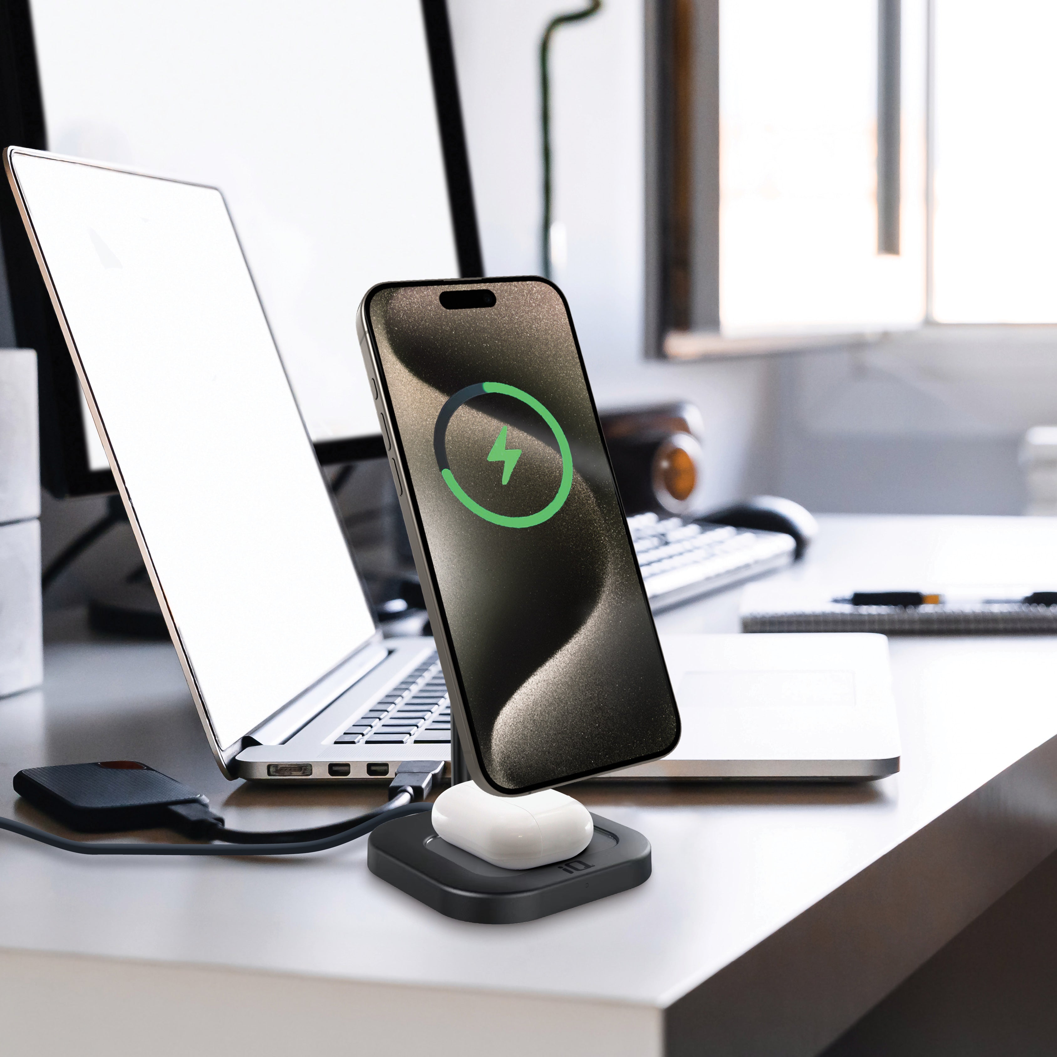 iQ MagSafe 2 in 1 Wireless Charging Stand